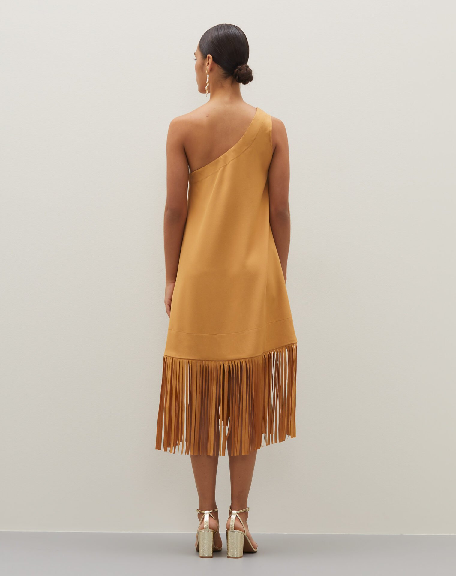 Vestido Beatriz Franjas Camelo - Imagem 2