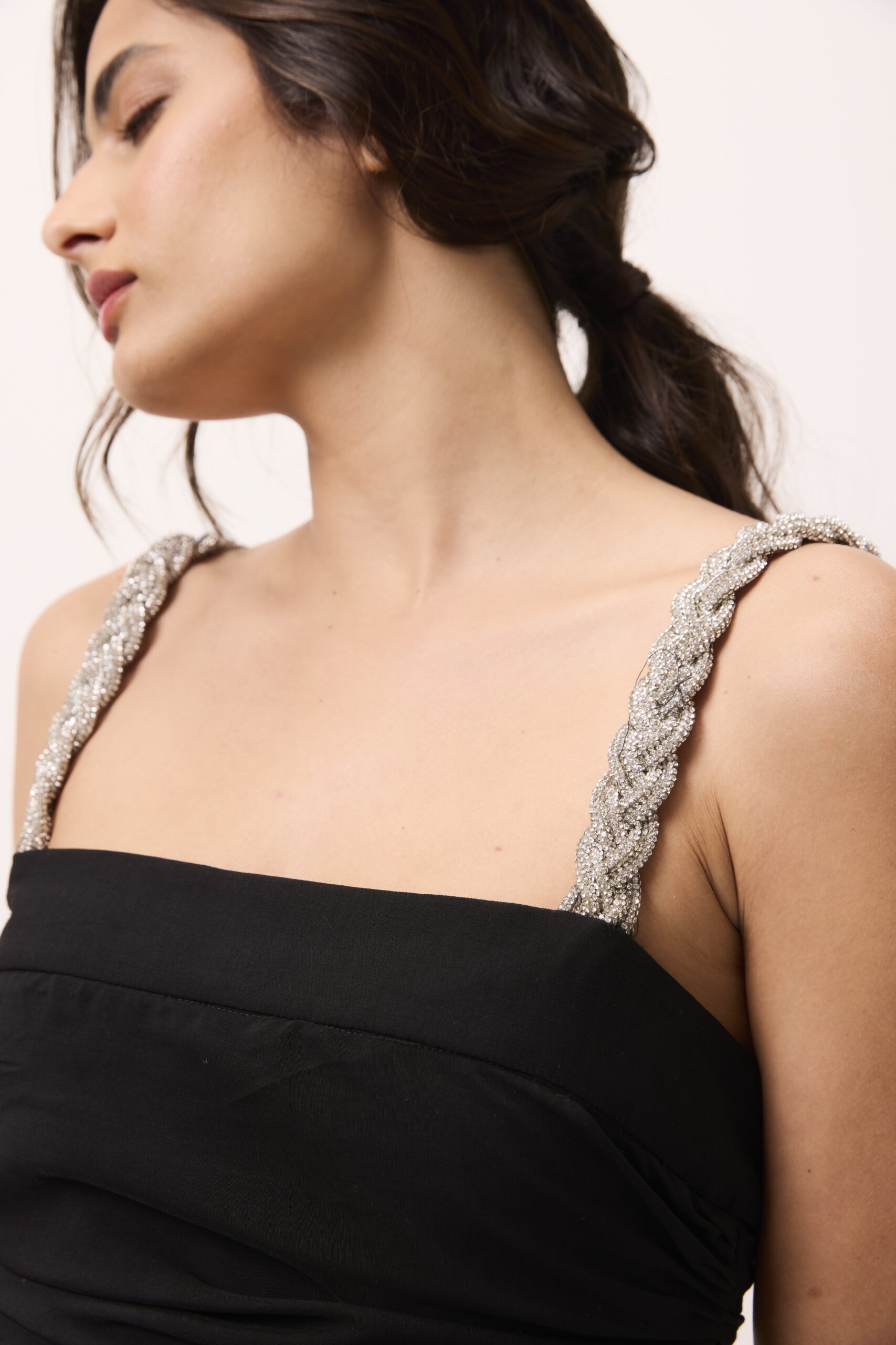 Vestido Longo Carmem Preto com Alças de Cristais - Imagem 2