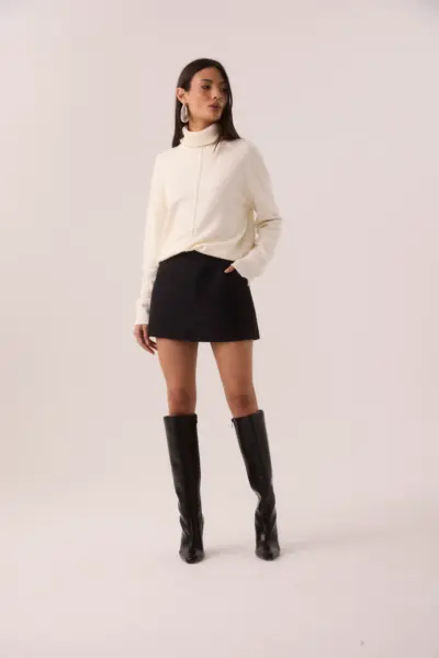 Short Saia Camila Tafetá Preto