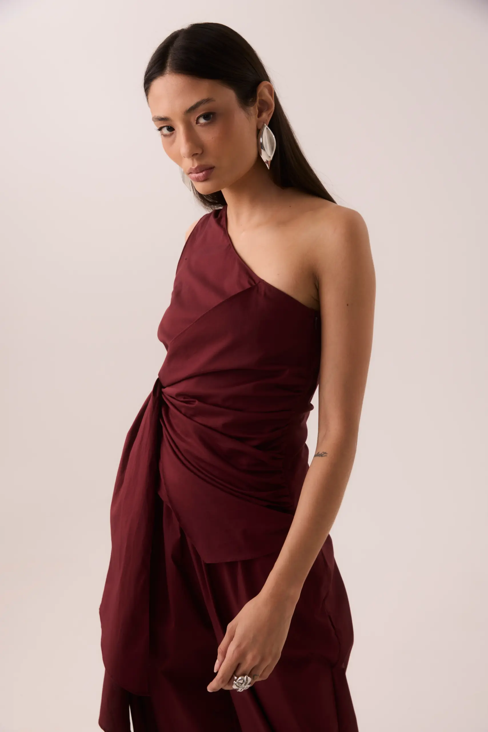 Blusa Assimétrica em Tricoline Vinho com Laço - Imagem 5