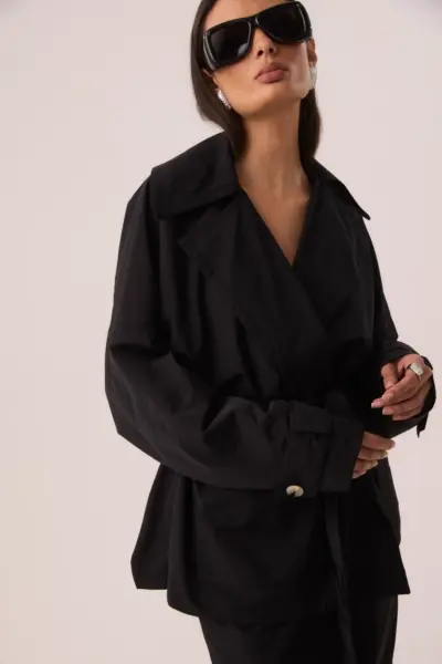 Casaco Trenchcoat Curto Corta Vento Preto