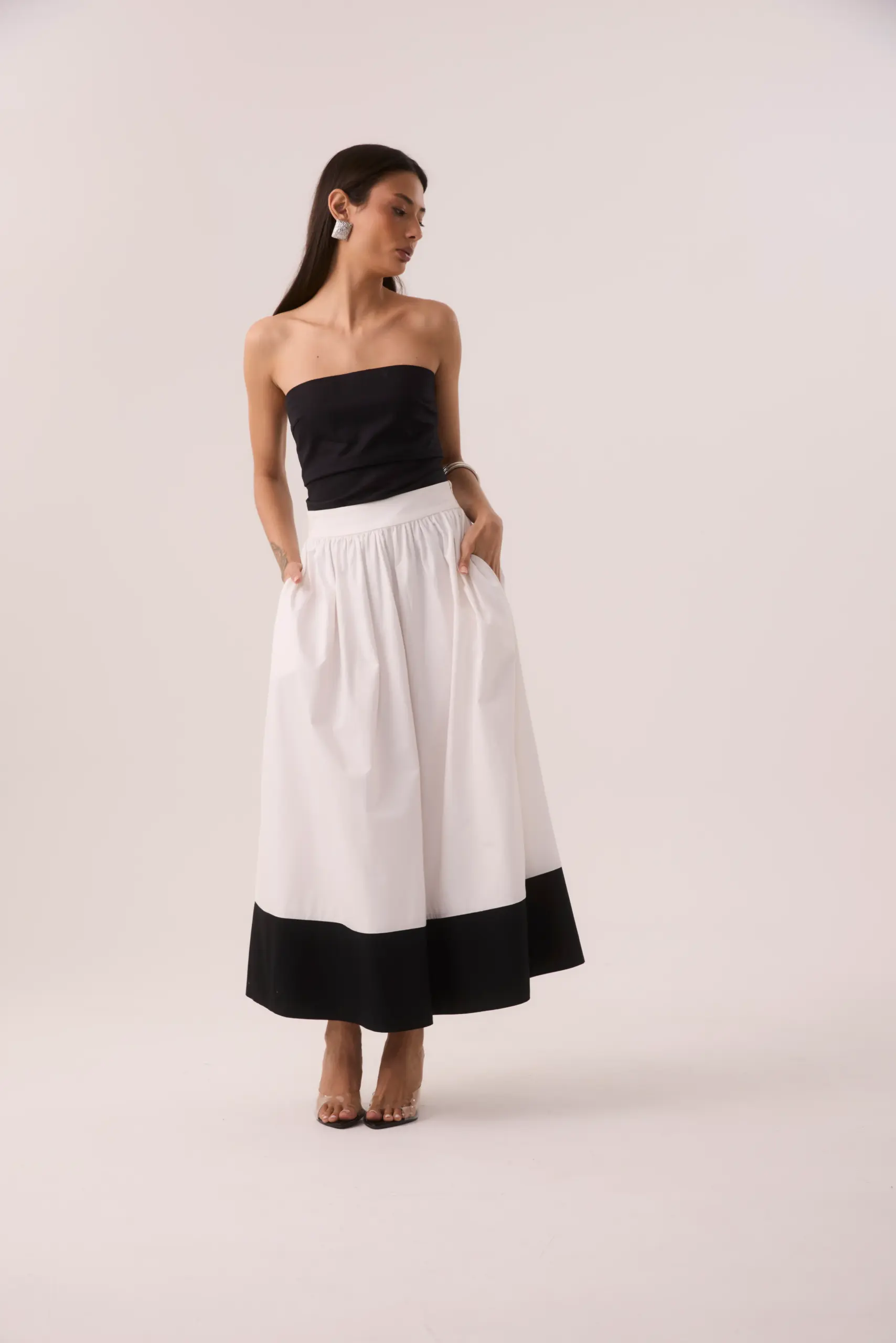 Saia Midi Classic P&B em Algodão com Cintura Alta e Bolsos - Imagem 6