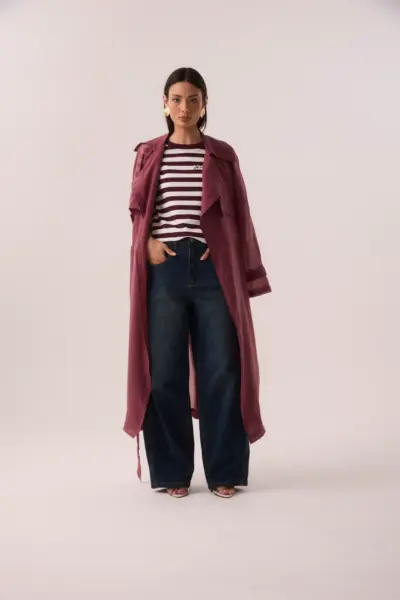 Alternative view of Casaco Trenchcoat em Organza Vinho Longo com Cinto