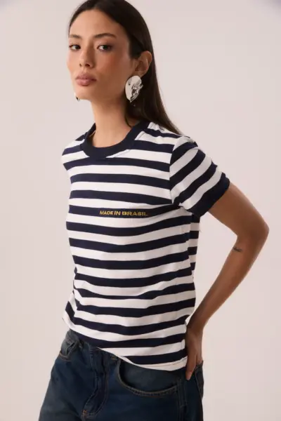 Alternative view of Camiseta Listrada Azul em Algodão com Bordado Dourado 'Made in Brasil'